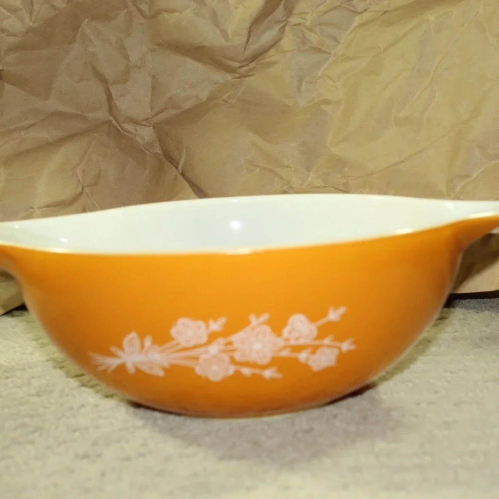 VTG Pyrex Butterfly Gold Cinderella Nesting Mixing Bowls Complete Set of 4 – USA